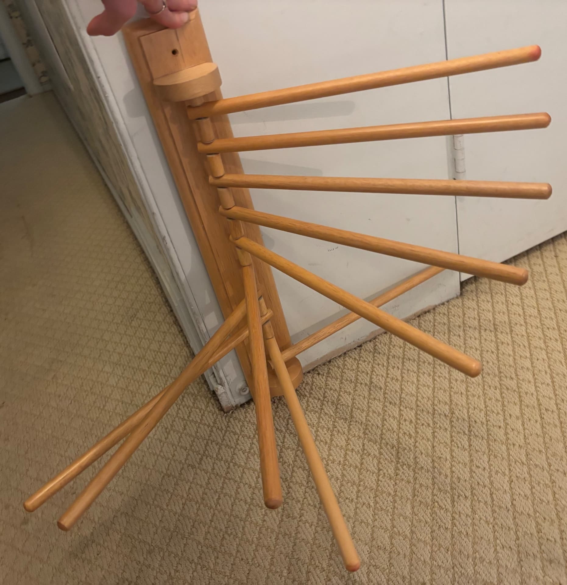 🪵 Wooden Wall-Mounted Swing Arm Laundry / Towel Rack